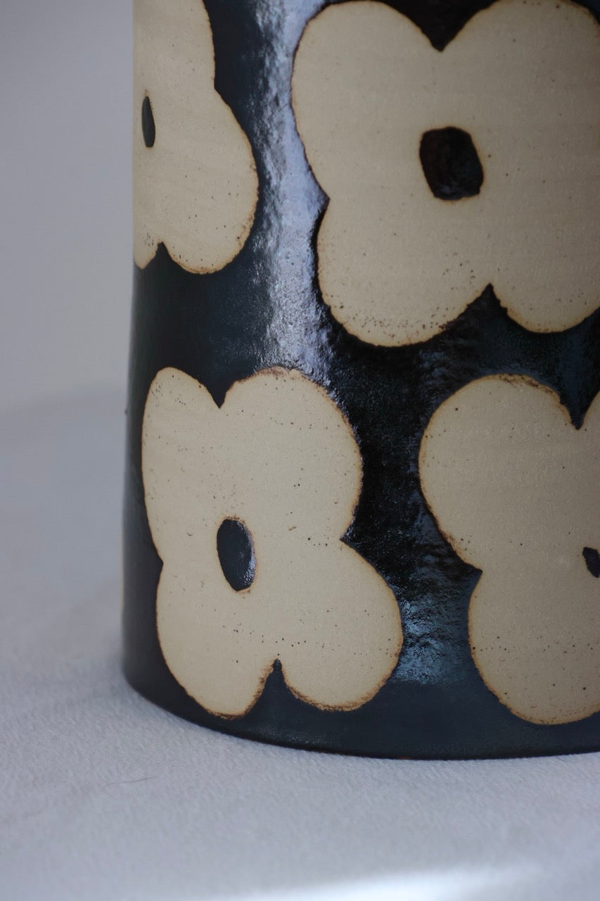 Vase fleurs anthracite