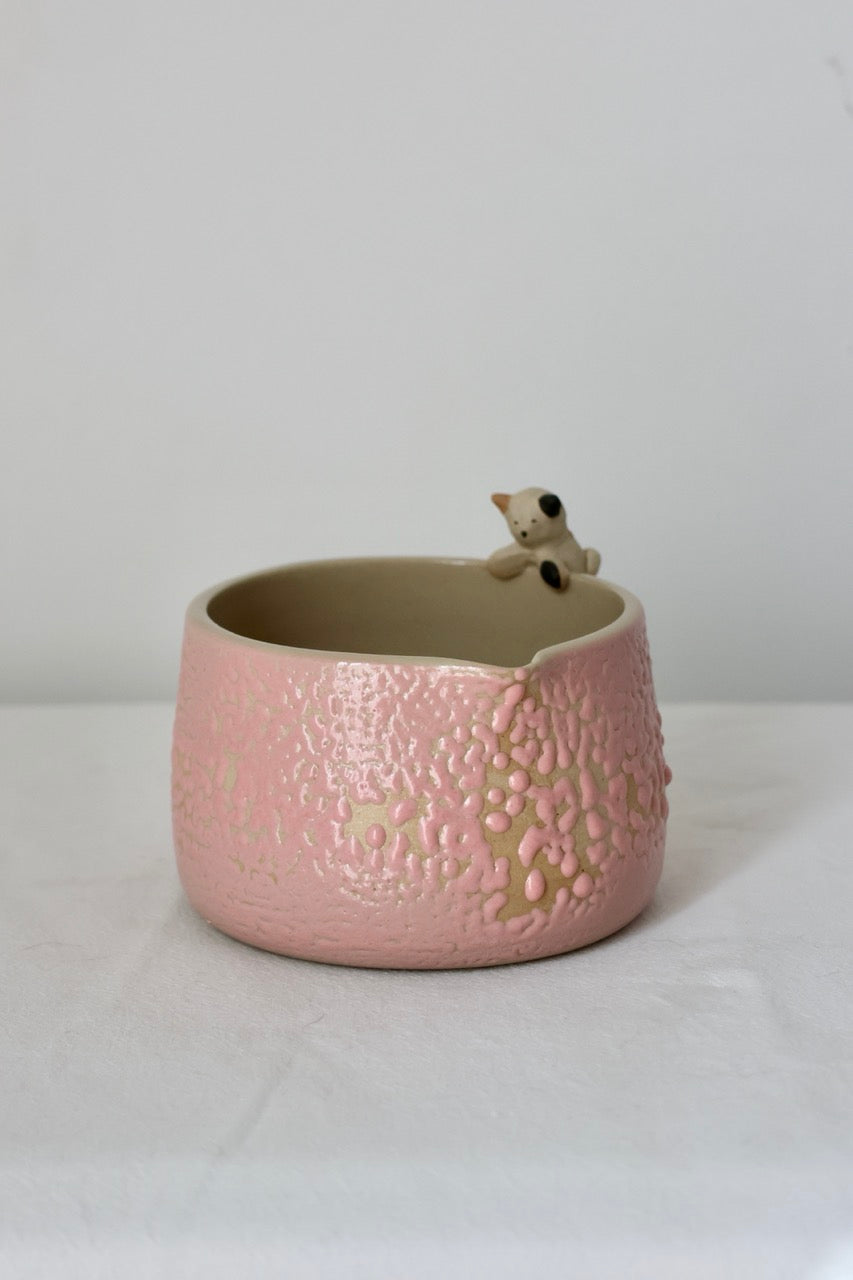Bol à matcha rose chat accroché