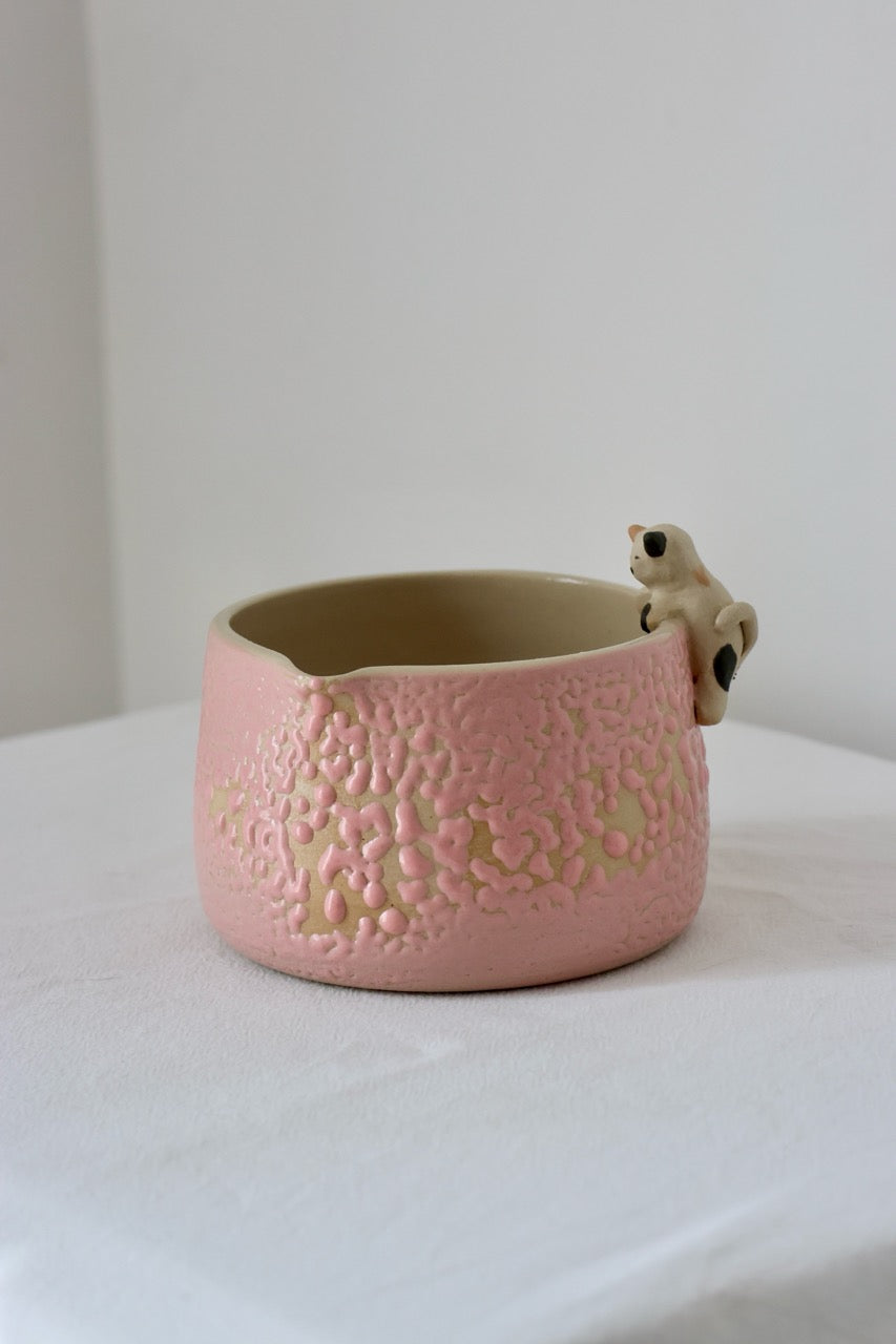 Bol à matcha rose chat accroché