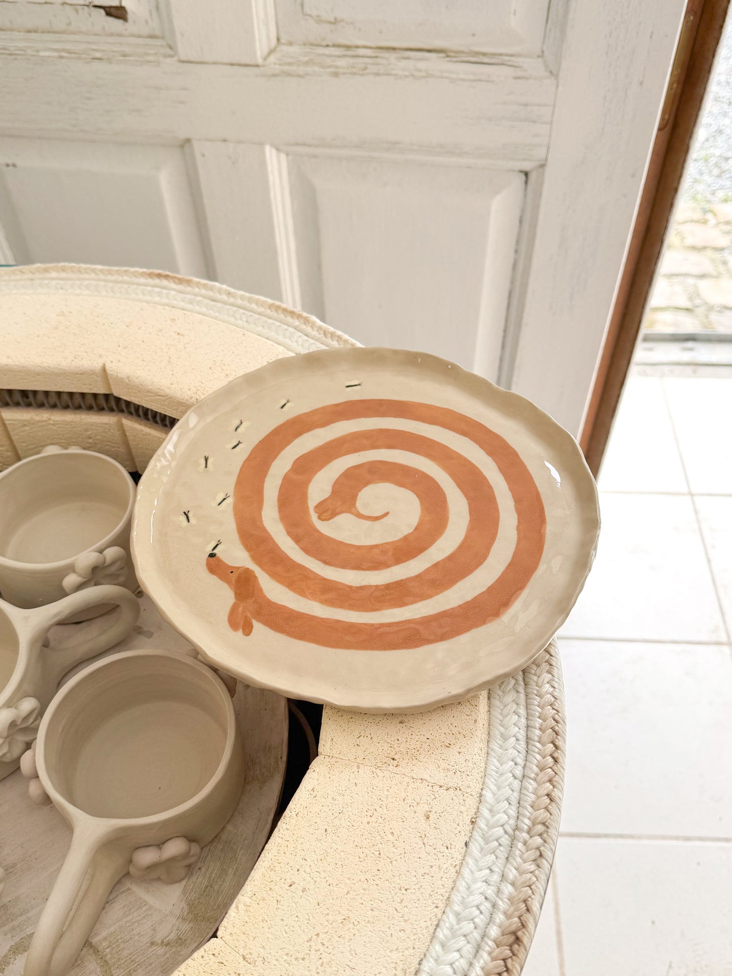 Grande assiette teckel & papillons